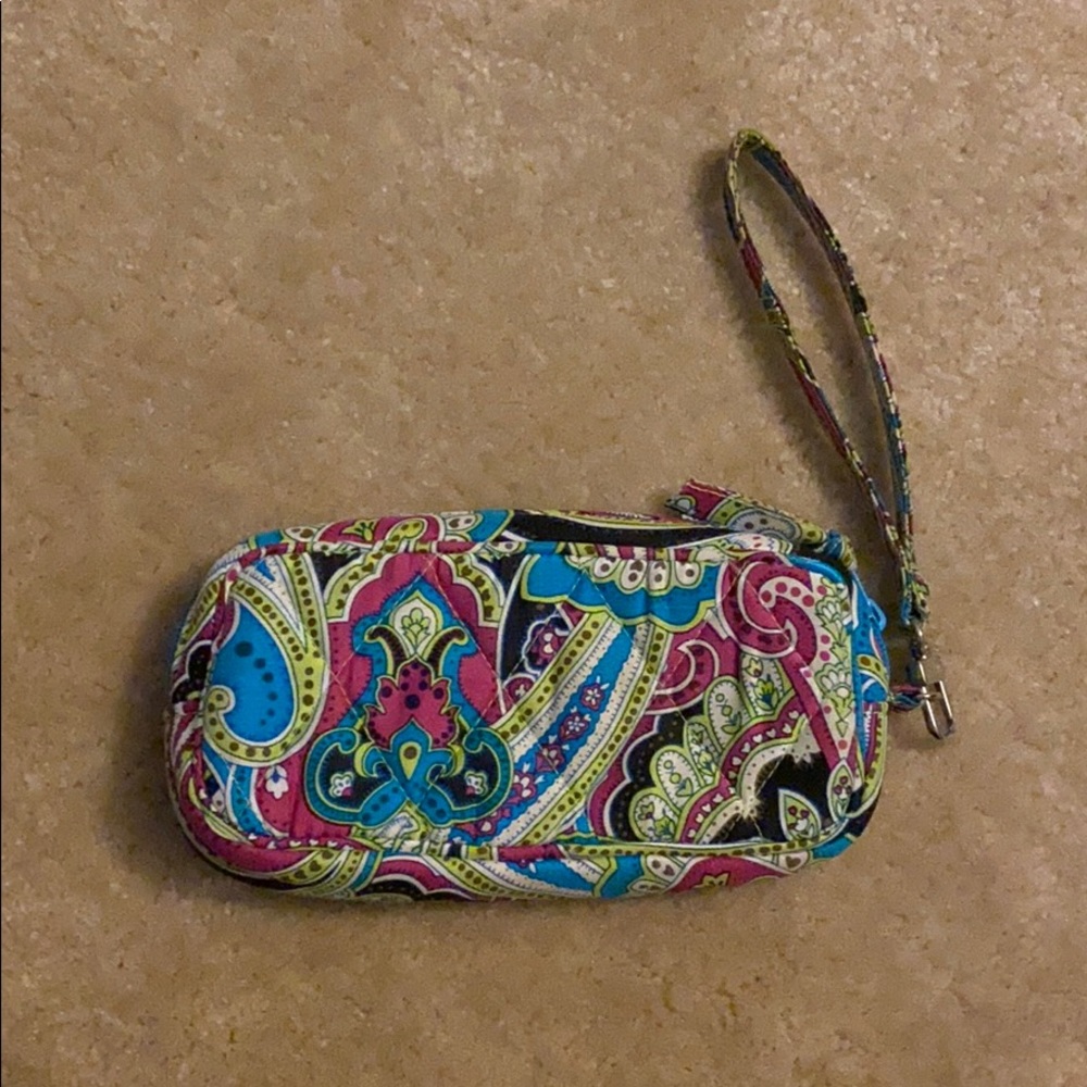 New! Vera Bradley wristlet/sunglass holder